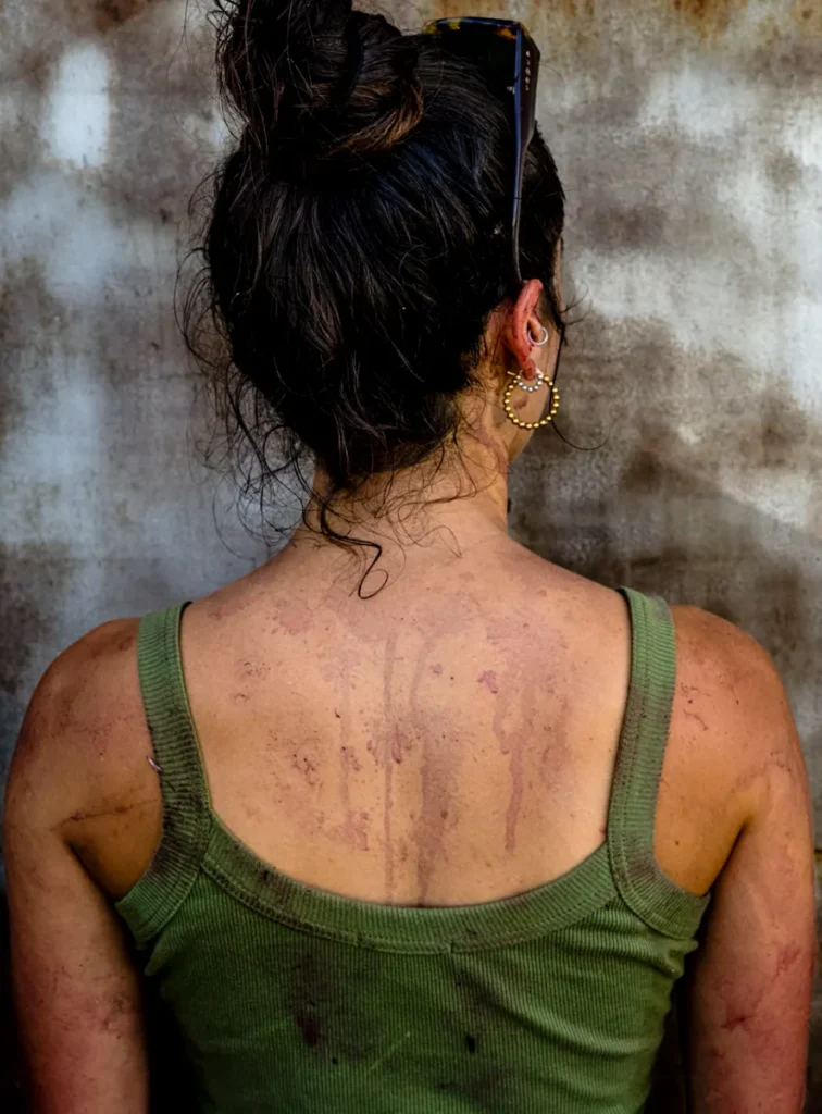 Dos plein de jus de raisin